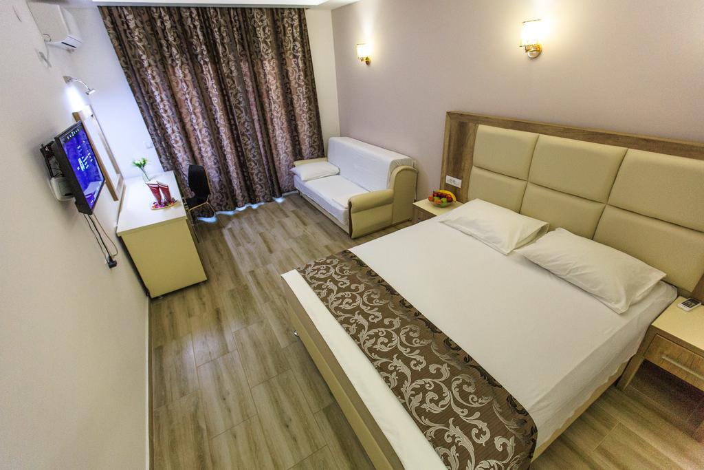 Hotel Edita Ulcinj Exteriér fotografie