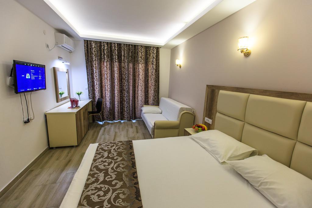 Hotel Edita Ulcinj Exteriér fotografie