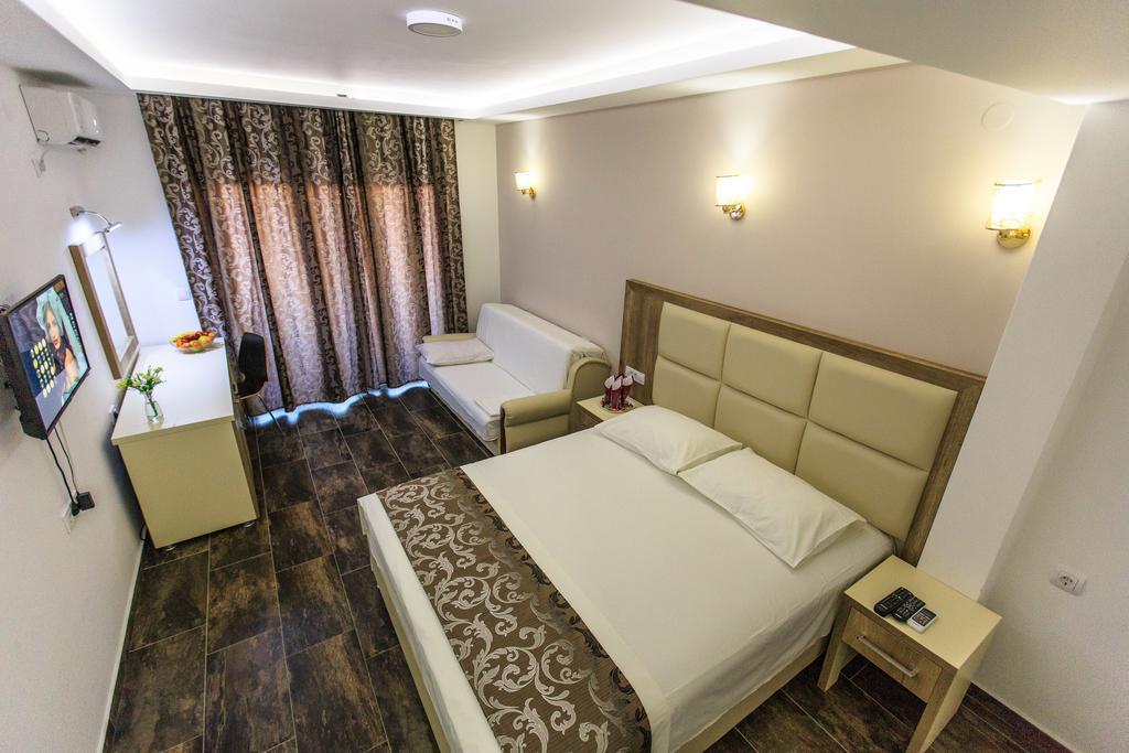 Hotel Edita Ulcinj Exteriér fotografie
