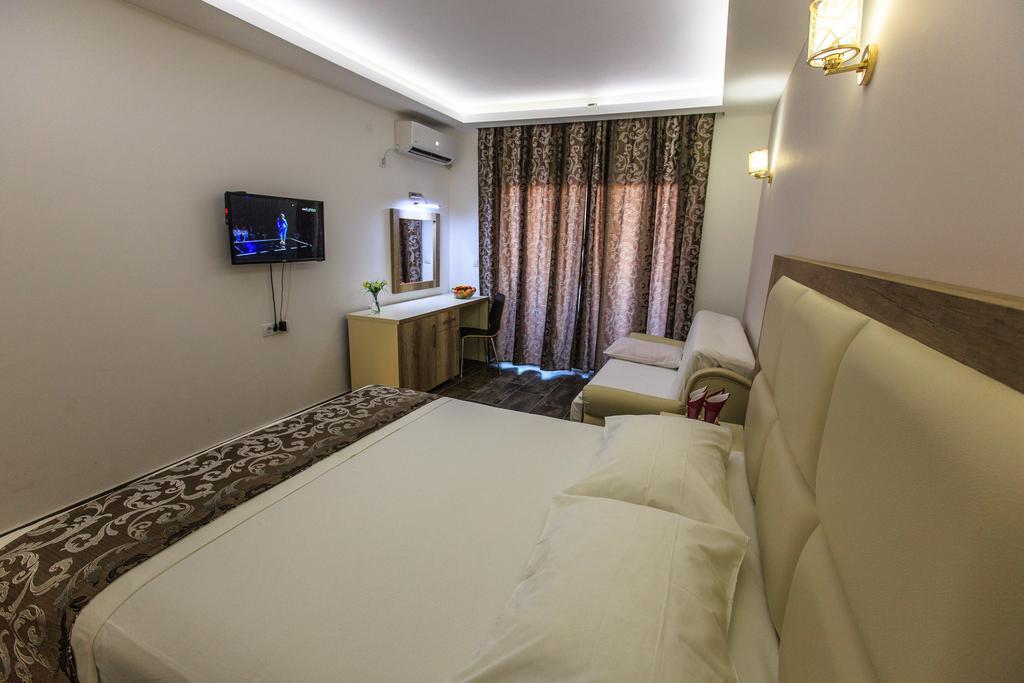 Hotel Edita Ulcinj Exteriér fotografie