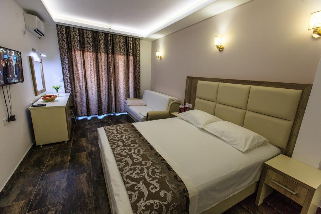 Hotel Edita Ulcinj Exteriér fotografie